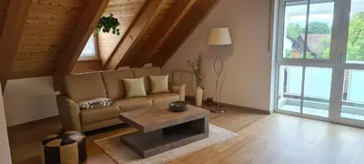 Ein Sitzbereich in der Unterkunft Apartment am Ammersee