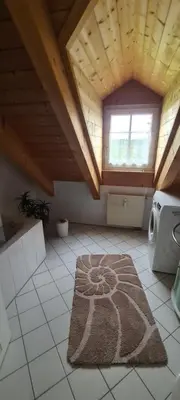 Ein Sitzbereich in der Unterkunft Apartment am Ammersee