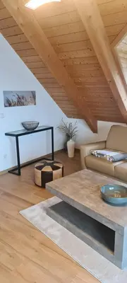 Ein Sitzbereich in der Unterkunft Apartment am Ammersee