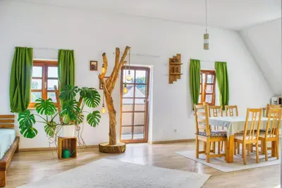 Grundriss der Unterkunft Luxus Apartment! Küche, Balkon, Netflix, Parkplatz - 8 Personen