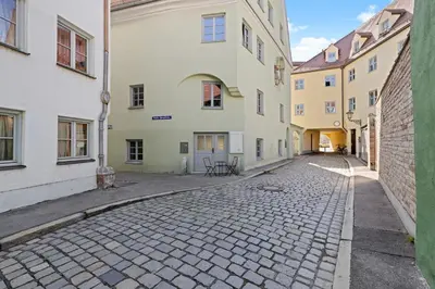 Das Gebäude in dem sich die Ferienwohnung befindet