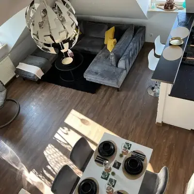 Moderne Galerie-Wohnung! Zentral-A8-B17 WIFI
