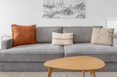 Ein Sitzbereich in der Unterkunft Global Living - Design Apartment I Rathausplatz I Kitchen I Augsburg