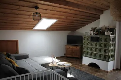 Ein Sitzbereich in der Unterkunft Ferienwohnung Bergliebe