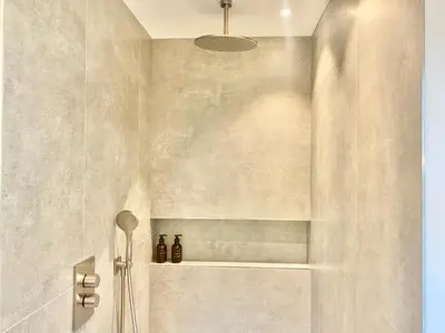 Ein Badezimmer in der Unterkunft Snug Stays 4 - Design Villa mit Garten zentral, ruhig, 400m zum Ammersee