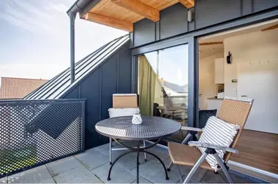Ein Balkon oder eine Terrasse in der Unterkunft Terralpin Apartments - Charmante DG Wohnung mit Balkon