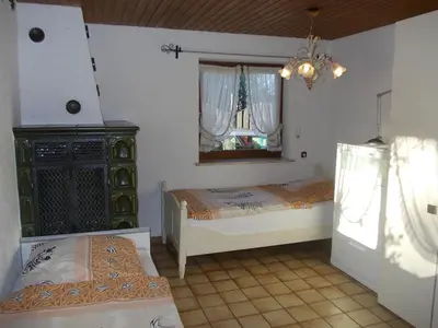 Ein Bett oder Betten in einem Zimmer der Unterkunft XXL apartment, 10 beds, 4 sleep-rooms, 140qm, 2 WC, 2 shower &&