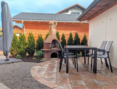 Das Gebäude in dem sich die Ferienwohnung befindet