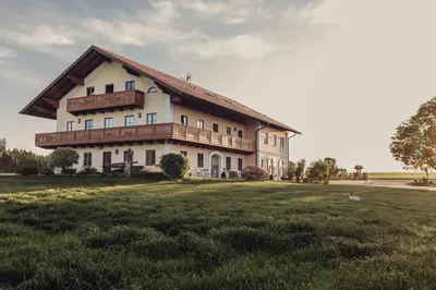 Das Gebäude in dem sich die Ferienwohnung befindet