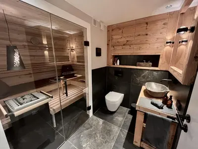 Ein Badezimmer in der Unterkunft DAS KIRCHBICHL - stylisch lässig, mit eigener Sauna