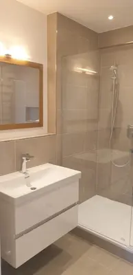 Ein Badezimmer in der Unterkunft Starnberger Traum mit eigenem Steg