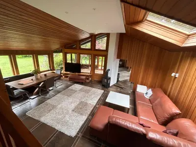 Ein Sitzbereich in der Unterkunft Idyllisches Einfamilienhaus bei München