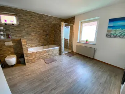 Ein Badezimmer in der Unterkunft Ferienzimmer Fischach