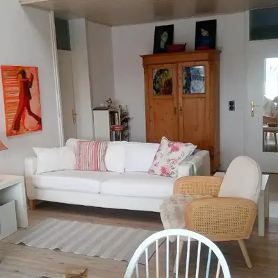 3-Zi Atelierdachwohnung mit Bergblick Seenähe und 2 Loggia