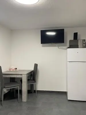 Küche/Küchenzeile in der Unterkunft Handwerkerwohnung KG Sutterain