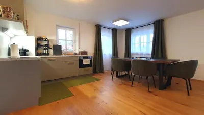 Küche/Küchenzeile in der Unterkunft Ferienwohnungen am Simssee, Gutshof Alpenblick
