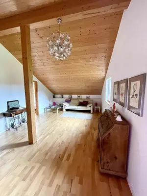 Ein Sitzbereich in der Unterkunft Tu Casa Chiemsee Ferienhaus