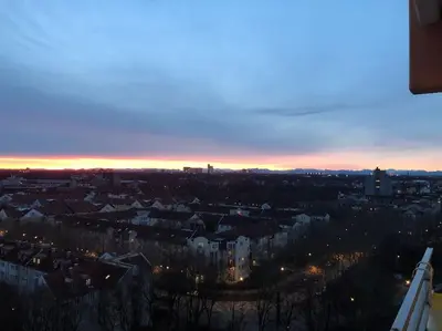 Blick auf den Sonnenuntergang/Sonnenaufgang von der Ferienwohnung aus oder aus der Nähe
