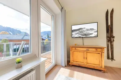 Ein allgemeiner Bergblick oder ein Berglick von der Ferienwohnung aus