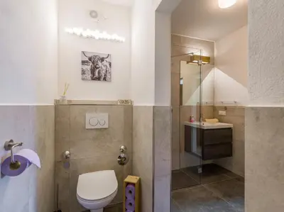 Ein Badezimmer in der Unterkunft Erdgeschosswohnung 8 im Bergschlössl