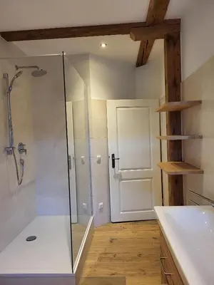Ein Badezimmer in der Unterkunft Gasthaus zur Post