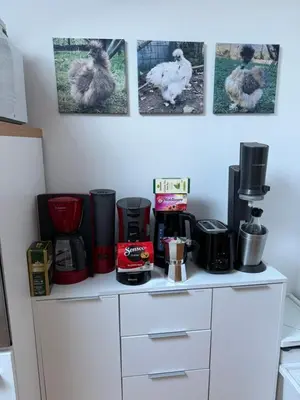 Kaffee-/Teezubehör in der Unterkunft Ferienwohnung Seidenhuhn