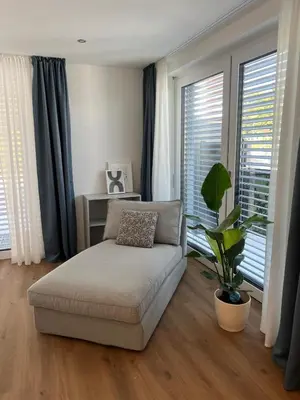 Ein Bett oder Betten in einem Zimmer der Unterkunft Bhome Serviced Apartments
