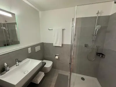 Ein Badezimmer in der Unterkunft Bhome Serviced Apartments