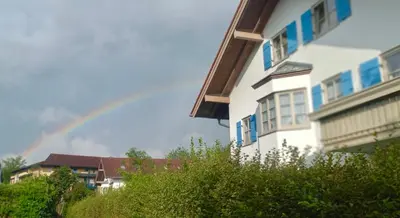 Das Gebäude in dem sich die Ferienwohnung befindet