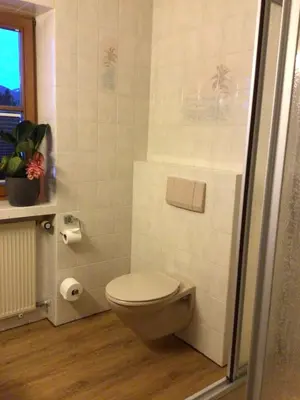 Ein Badezimmer in der Unterkunft Edelweiß Herz