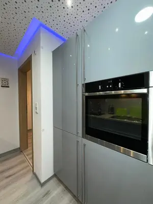 Küche/Küchenzeile in der Unterkunft Modern Apartments Neuburg D - TOP - 2 Zimmer, Parkplatz, Balkon, Wi-Fi, 2 TV, Dusche, Küche