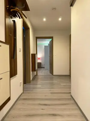 Grundriss der Unterkunft Modern Apartments Neuburg D - TOP - 2 Zimmer, Parkplatz, Balkon, Wi-Fi, 2 TV, Dusche, Küche