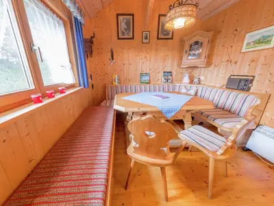 Ein Sitzbereich in der Unterkunft Idyllisches Ferienhaus mit Terrasse