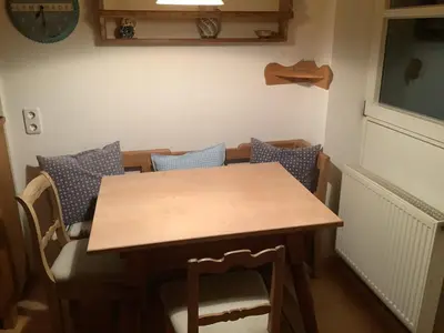 Ein Sitzbereich in der Unterkunft Ferienwohnung Schader