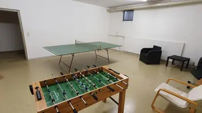 Eine Spielezimmer in der Unterkunft Ferienwohnung Ünal