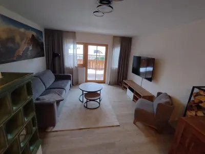 Ein Sitzbereich in der Unterkunft Ferienwohnung Bergzauber Krün