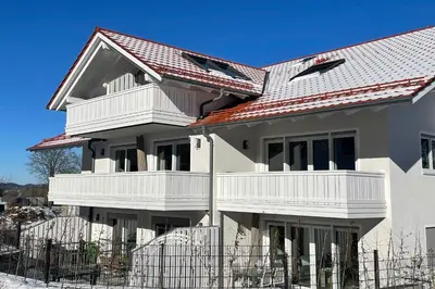 Das Gebäude in dem sich die Ferienwohnung befindet