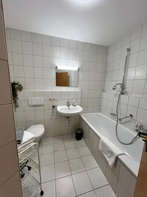 Ein Badezimmer in der Unterkunft DG-Wohnung in Waldkraiburg 50qm