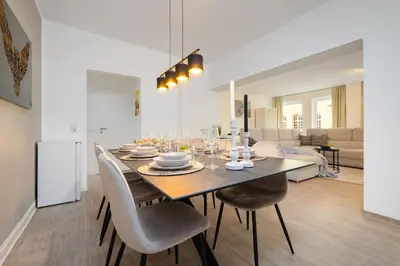 Küche/Küchenzeile in der Unterkunft Primero City-Loftdomizil I 84qm Innenstadt Rathaus I Gemeinschaftsterrasse 6 P