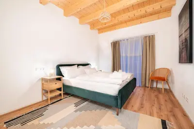 Ein Bett oder Betten in einem Zimmer der Unterkunft LIBORIA I Traumhafte Ferienwohnung in Aidling am Riegsee
