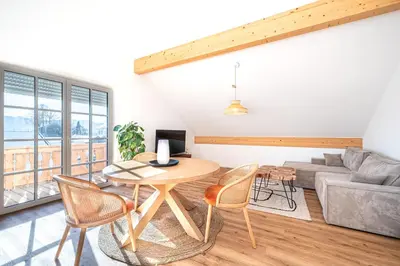 TV/Unterhaltungsangebot in der Unterkunft LIBORIA I Traumhafte Ferienwohnung in Aidling am Riegsee