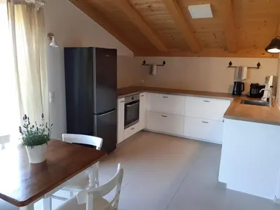 Küche/Küchenzeile in der Unterkunft Ferienwohnung - Übersee am Chiemsee