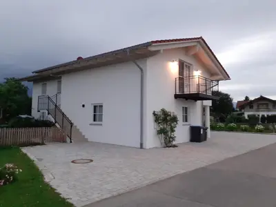 Das Gebäude in dem sich die Ferienwohnung befindet