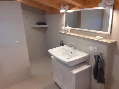 Ein Badezimmer in der Unterkunft Ferienwohnung - Übersee am Chiemsee