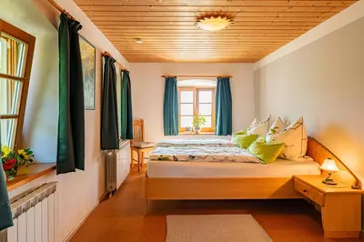 Ein Bett oder Betten in einem Zimmer der Unterkunft Beim Peterschmied