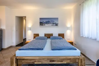 Ein Bett oder Betten in einem Zimmer der Unterkunft Ferienwohnungen LARA Wohnung 2