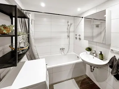 Ein Badezimmer in der Unterkunft Gemütliche Oase in der Innenstadt, zwei Minuten zum Rathaus