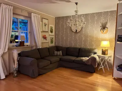 Ein Sitzbereich in der Unterkunft Chiemsee-Hafen_Gemütliche Wohnung am Chiemsee