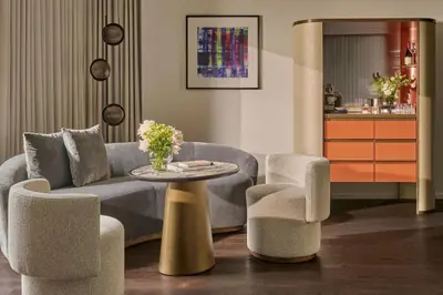 Ein Sitzbereich in der Unterkunft Koenigshof, a Luxury Collection Hotel, Munich