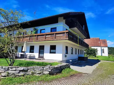 Das Gebäude in dem sich die Ferienwohnung befindet